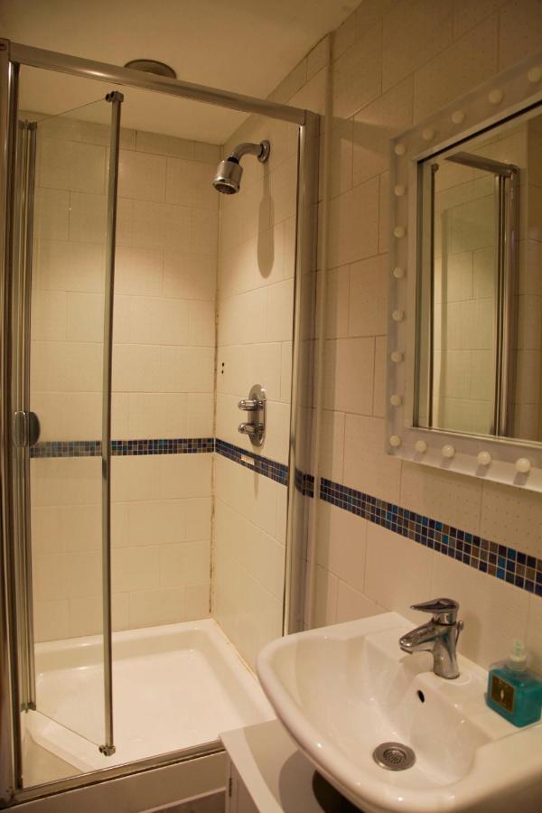 Ravenscourt House Hotel Лондон Екстериор снимка